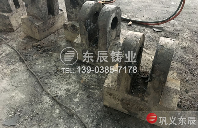 水泥熟料破碎机锤头 双孔锤头 篦冷机锤头